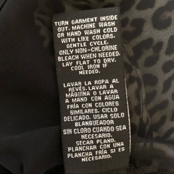 Womens Zac & Rachel V neck Asymmetrical Leopard print sleeveless top size S - Picture 8 of 10